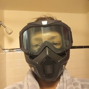 Meet your Posher, Latifa